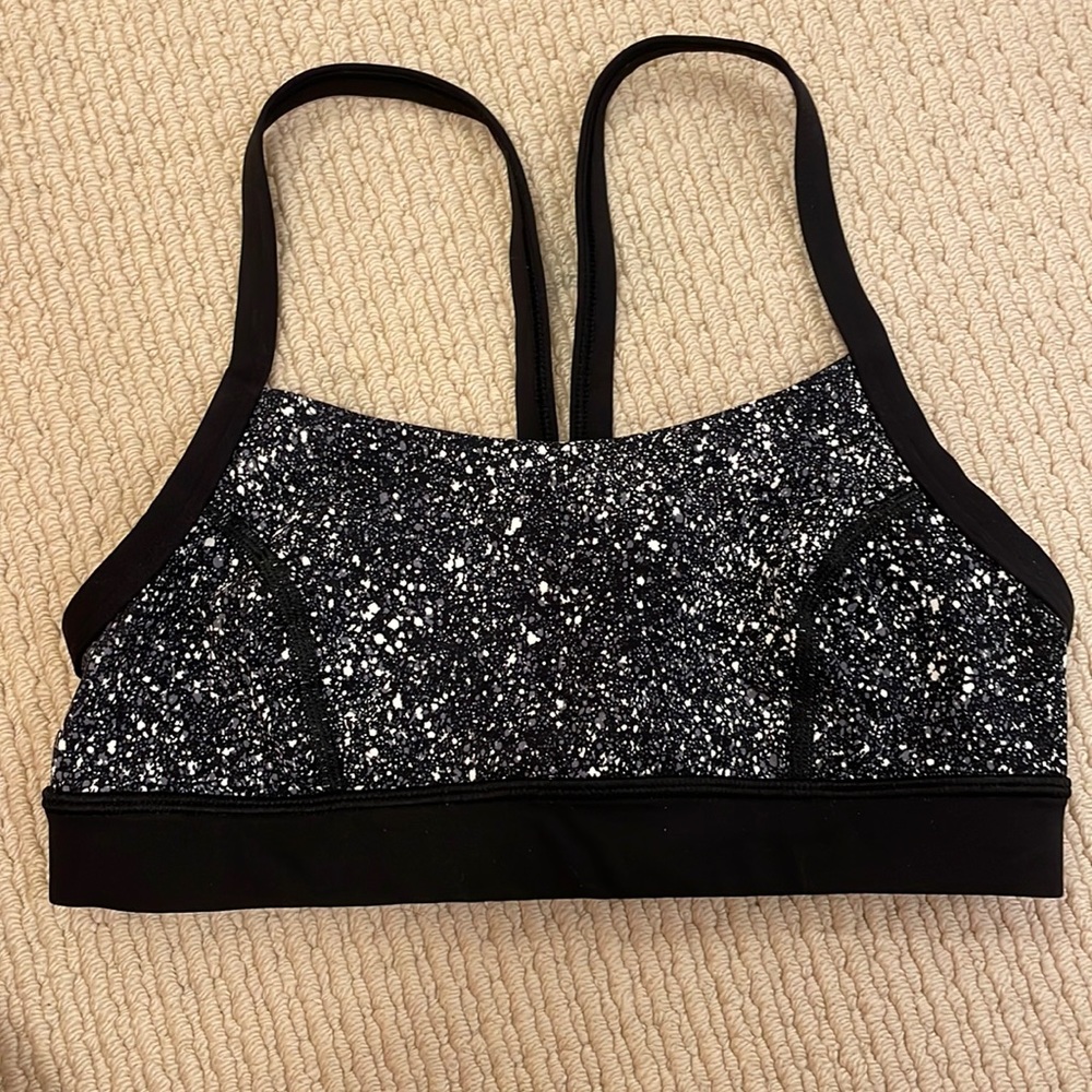 Lululemon black and white speckled sports bra size 4